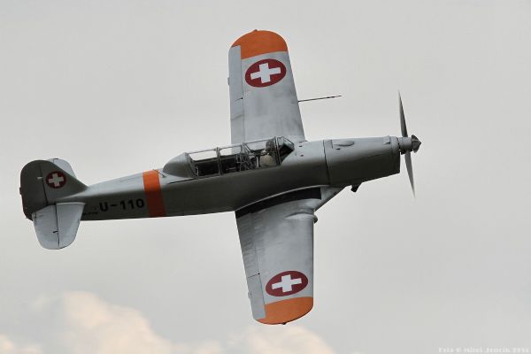 fly-in2015_250.jpg