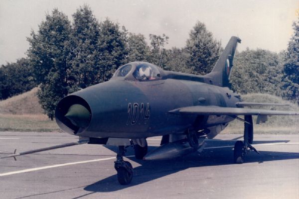 Mig-21_1014_01.jpg