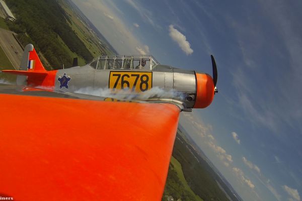 Víkend s vůní spáleného benzínu