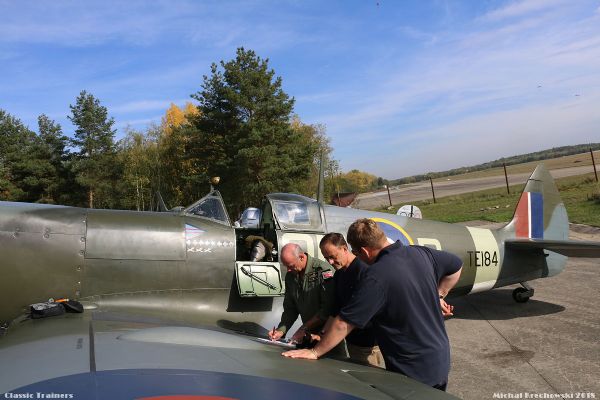 Nový pilot Spitfiru! 