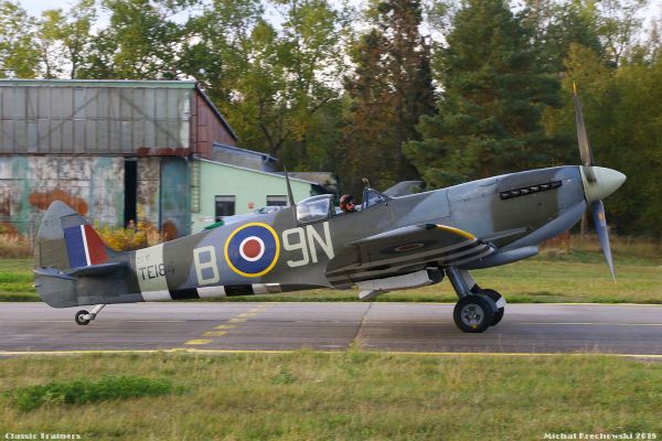 Nový pilot Spitfiru! 