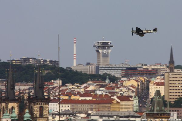 5. výročí přeletu Spitfire nad Prahou