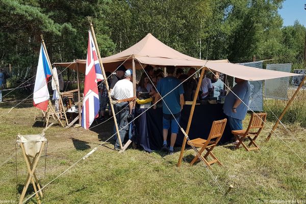 Den otevřeného Hangáru 3 připomněl 80 let Bitvy o Británii