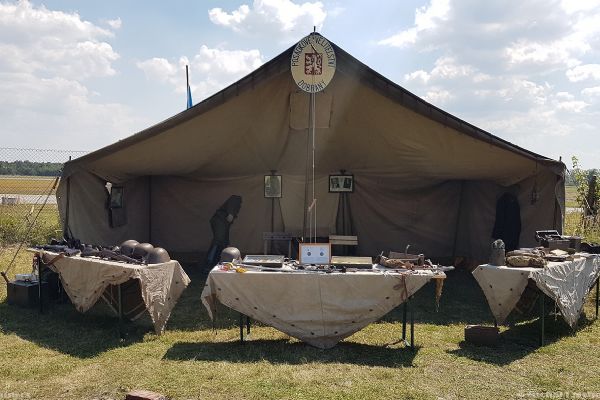 Den otevřeného Hangáru 3 připomněl 80 let Bitvy o Británii