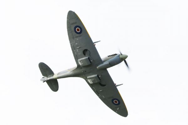 Spitfire v 