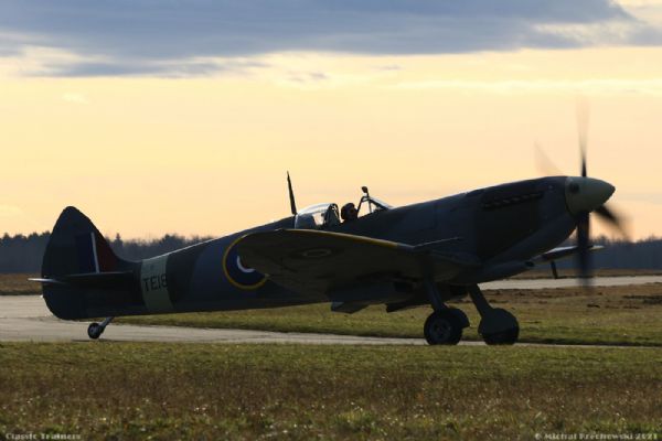 Spitfire v 