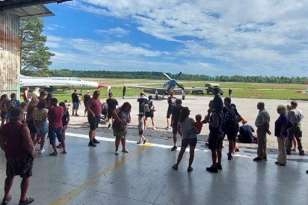 Den otevřeného Hangáru opět přilákal stovky návštěvníků