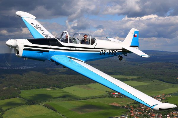  Zlin Z-526M - Air to Air