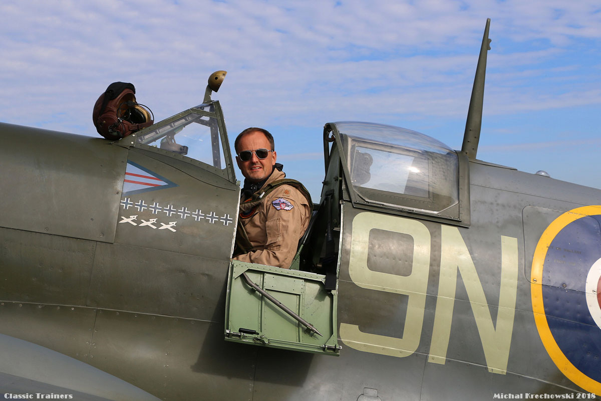 Nový pilot Spitfiru! 